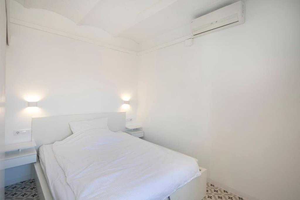 Awesome Stylish Flat Barceloneta * Barcelona