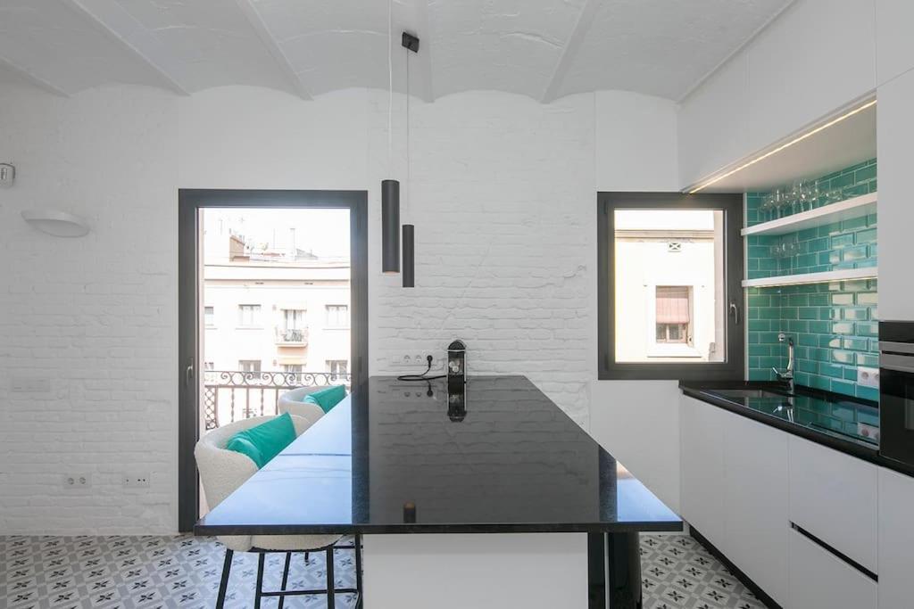 Awesome Stylish Flat Barceloneta