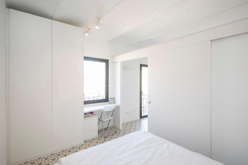 Awesome Stylish Flat Barceloneta